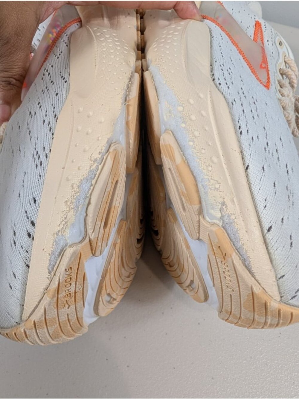Brooks Glycerin 21 women's running shoes snow/dawn/straw size 9 - Picture 4 of 14
